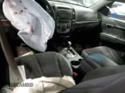 ✅ 2011 Hyundai Santa Fe SE • VIN: 5XYZHDAG0BG011063 • Lot: 68551274. Listed on Copart with 153,011 mi. Free auction sales archive from the USA and detailed vehicle history report at DreamBid. Image 8.