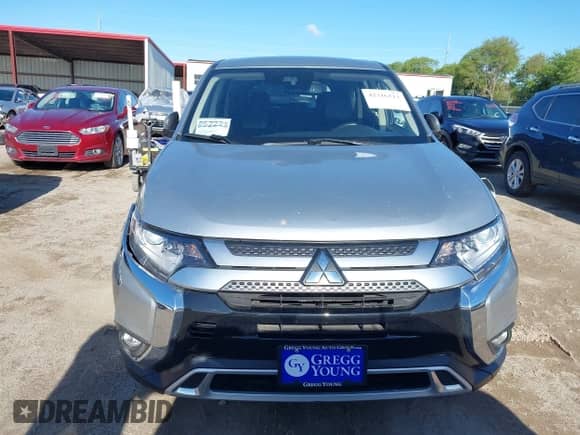 2020 Mitsubishi Outlander ES with VIN JA4AZ3A39LZ006104, listed as a IAAI auction lot 42316711 with 79,623 mi miles and . Bid and sale history available at DreamBid. Image 12.