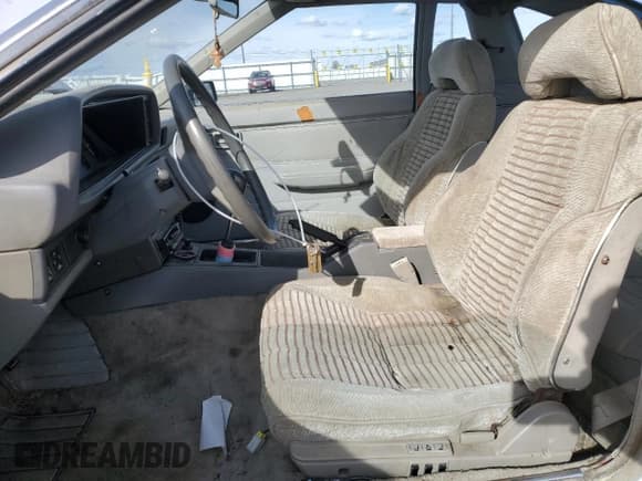 ✅ 1980 Datsun 200SX • VIN: KPS110019022 • Lot: 48389515. Wystawiony na Copart z przebiegiem 156 718 mil. Bezpłatny archiwum sprzedaży aukcyjnych z USA i szczegółowy raport historii pojazdu na DreamBid. Zdjęcie 7.