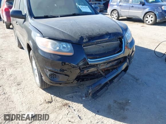 ✅ 2010 Hyundai Santa Fe GL • VIN: 5NMSG3AB6AH386284 • Lot: 41701464. Listed on IAAI with 85,861 mi. Free auction sales archive from the USA and detailed vehicle history report at DreamBid. Image 6.
