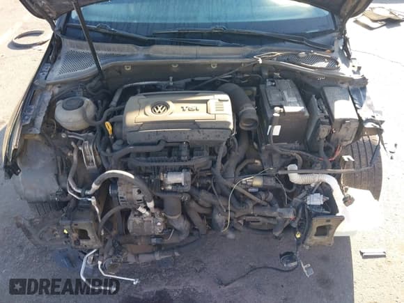 ✅ 2018 Volkswagen Golf S • VIN: 3VW117AU0JM751591 • Lot: 43368451. Wystawiony na IAAI z przebiegiem 154 919 mil. Bezpłatny archiwum sprzedaży aukcyjnych z USA i szczegółowy raport historii pojazdu na DreamBid. Zdjęcie 10.