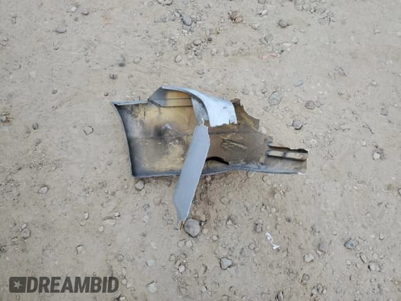 ✅ 2000 Mercury Grand Marquis GS • VIN: 2MEFM74W7YX720199 • Lot: 86310775. Wystawiony na Copart z przebiegiem 113 451 mil. Bezpłatny archiwum sprzedaży aukcyjnych z USA i szczegółowy raport historii pojazdu na DreamBid. Zdjęcie 12.