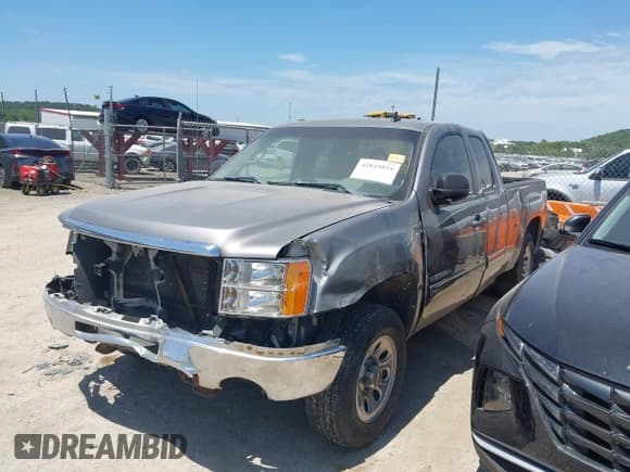 ✅ 2009 GMC Sierra 1500 SL • VIN: 2GTEC19C091128840 • Лот: 42819854. Опубликован ранее на IAAI с пробегом 290 467 миль. Бесплатный доступ к архиву аукционных продаж из США и подробный отчёт об истории автомобиля на DreamBid. Изображение 17.