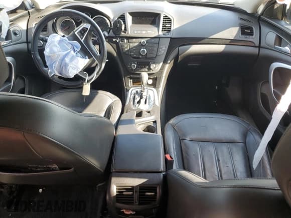 ✅ 2012 Buick Regal Premium 1 • VIN: 2G4GS5EK9C9126184 • Lot: 80381365. Wystawiony na Copart z przebiegiem Nie podano. Bezpłatny archiwum sprzedaży aukcyjnych z USA i szczegółowy raport historii pojazdu na DreamBid. Zdjęcie 8.