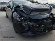 ✅ 2025 Mazda 3 S Select Sport • VIN: 3MZBPABM1SM473686 • Lot: 82748045. Wystawiony na Copart z przebiegiem 6 785 mil. Bezpłatny archiwum sprzedaży aukcyjnych z USA i szczegółowy raport historii pojazdu na DreamBid. Zdjęcie 13.