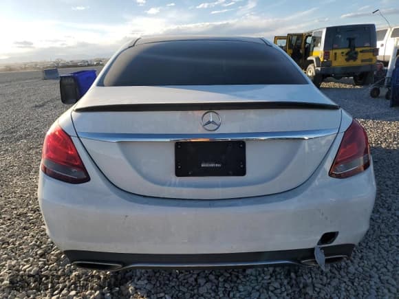 ✅ 2016 Mercedes-Benz C 300 Luxury • VIN: 55SWF4KB5GU103570 • Lot: 92917365. Listed on Copart with 148,874 mi. Free auction sales archive from the USA and detailed vehicle history report at DreamBid. Image 6.