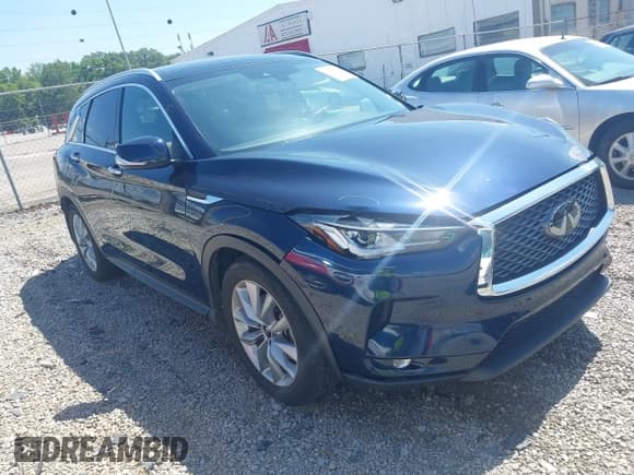 ✅ 2022 Infiniti QX50 Luxe • VIN: 3PCAJ5BA9NF108288 • Lot: 42646497. Wystawiony na IAAI z przebiegiem 65 145 mil. Bezpłatny archiwum sprzedaży aukcyjnych z USA i szczegółowy raport historii pojazdu na DreamBid. Zdjęcie 1.