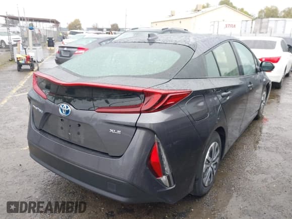 ✅ 2020 Toyota Prius Limited • VIN: JTDKARFP0L3139692 • Lot: 43708760. Wystawiony na IAAI z przebiegiem 34 445 mil. Bezpłatny archiwum sprzedaży aukcyjnych z USA i szczegółowy raport historii pojazdu na DreamBid. Zdjęcie 4.