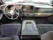 2001 Chevrolet Suburban LT with VIN 3GNGK26GX1G201353, listed as a Copart auction lot 41632695 with Not provided miles and Salvage title. Bid and sale history available at DreamBid. Image 8.