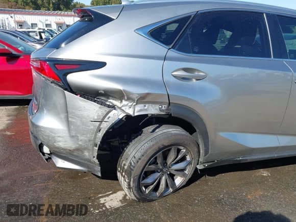 ✅ 2021 Lexus NX 300 F Sport • VIN: JTJSARBZXM2180097 • Lot: 43602440. Wystawiony na IAAI z przebiegiem 144 104 mil. Bezpłatny archiwum sprzedaży aukcyjnych z USA i szczegółowy raport historii pojazdu na DreamBid. Zdjęcie 6.