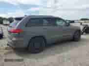 2020 Jeep Grand Cherokee Trailhawk с VIN 1C4RJFLG2LC303395, выставлен на аукционе Copart как лот 84279645 с пробегом 122 976 миль миль и Списание • Salvage title. История ставок и продаж доступна на DreamBid. Изображение 3.