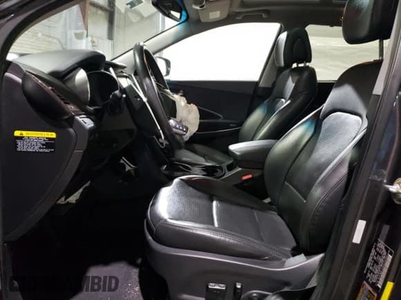 ✅ 2016 Hyundai Santa Fe • VIN: 5XYZWDLA3GG324484 • Лот: 38178744. Опубликован ранее на Copart с пробегом 70 116 миль. Бесплатный доступ к архиву аукционных продаж из США и подробный отчёт об истории автомобиля на DreamBid. Изображение 7.