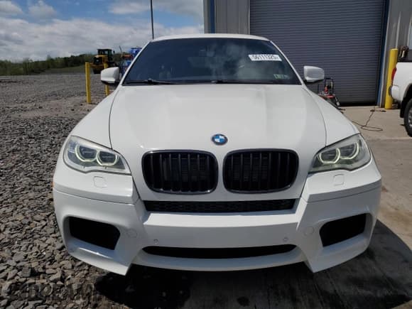 ✅ 2014 BMW X6 M • VIN: 5YMGZ0C51E0J99828 • Лот: 56111325. Опубликован ранее на Copart с пробегом 138 829 миль. Бесплатный доступ к архиву аукционных продаж из США и подробный отчёт об истории автомобиля на DreamBid. Изображение 5.