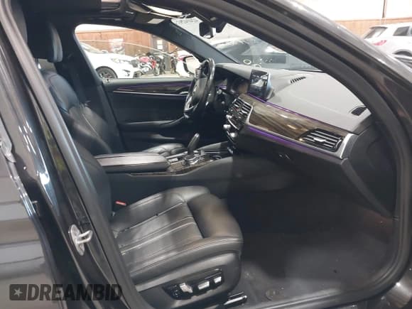 ✅ 2018 BMW 5 Series 530i xDrive • VIN: WBAJA7C50JWA72185 • Lot: 42404293. Listed on IAAI with 56,157 mi. Free auction sales archive from the USA and detailed vehicle history report at DreamBid. Image 5.