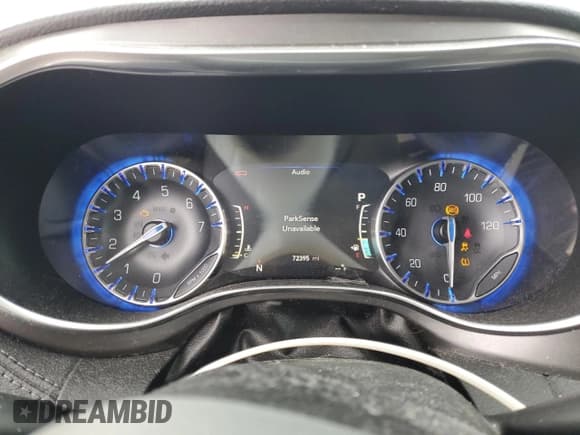 ✅ 2019 Chrysler Pacifica Limited • VIN: 2C4RC1GG8KR734515 • Lot: 91973325. Wystawiony na Copart z przebiegiem 72 395 mil. Bezpłatny archiwum sprzedaży aukcyjnych z USA i szczegółowy raport historii pojazdu na DreamBid. Zdjęcie 9.