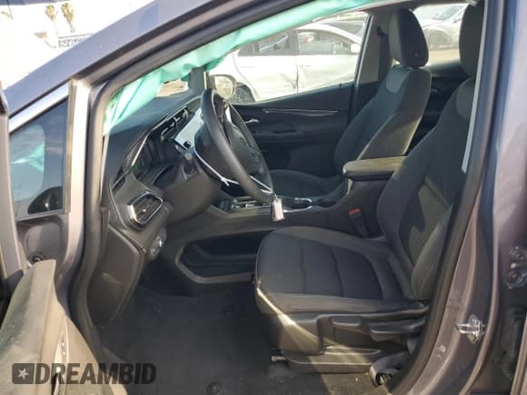 ✅ 2023 Chevrolet Bolt EV 1LT • VIN: 1G1FW6S01P4165687 • Lot: 66233104. Wystawiony na Copart z przebiegiem 16 534 mil. Bezpłatny archiwum sprzedaży aukcyjnych z USA i szczegółowy raport historii pojazdu na DreamBid. Zdjęcie 7.