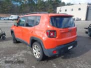 ✅ 2015 Jeep Renegade Latitude • VIN: ZACCJBBT3FPB47297 • Lot: 43670184. Wystawiony na IAAI z przebiegiem 131 300 mil. Bezpłatny archiwum sprzedaży aukcyjnych z USA i szczegółowy raport historii pojazdu na DreamBid. Zdjęcie 3.
