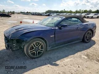 ✅ 2018 Ford Mustang GT Premium • VIN: 1FATP8FF9J5143090 • Lot: 81807185. Wystawiony na Copart z przebiegiem 112 318 mil. Bezpłatny archiwum sprzedaży aukcyjnych z USA i szczegółowy raport historii pojazdu na DreamBid. Zdjęcie 1.