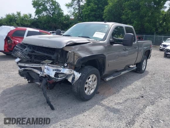 ✅ 2012 Chevrolet Silverado 2500HD LT • VIN: 1GC1KXC80CF195897 • Лот: 42647525. Опубликован ранее на IAAI с пробегом 201 232 миль. Бесплатный доступ к архиву аукционных продаж из США и подробный отчёт об истории автомобиля на DreamBid. Изображение 2.