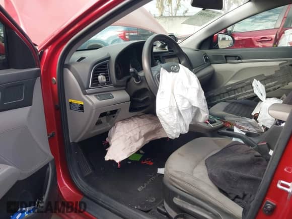 2017 Hyundai Elantra SE с VIN 5NPD74LF4HH165620, выставлен на аукционе IAAI как лот 43433001 с пробегом 130 216 миль миль и . История ставок и продаж доступна на DreamBid. Изображение 13.