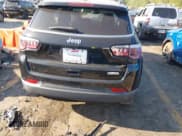 ✅ 2018 Jeep Compass Latitude • VIN: 3C4NJCBB9JT122220 • Lot: 41972125. Listed on IAAI with Not provided. Free auction sales archive from the USA and detailed vehicle history report at DreamBid. Image 15.