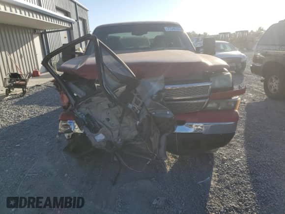 ✅ 2006 Chevrolet Silverado 1500 LS • VIN: 2GCEK19B961274448 • Lot: 77346764. Wystawiony na Copart z przebiegiem 343 618 mil mil. Skorzystaj z bezpłatnego archiwum sprzedaży aukcyjnych z USA i zobacz szczegółowy raport historii pojazdu na DreamBid. Zdjęcie 5.