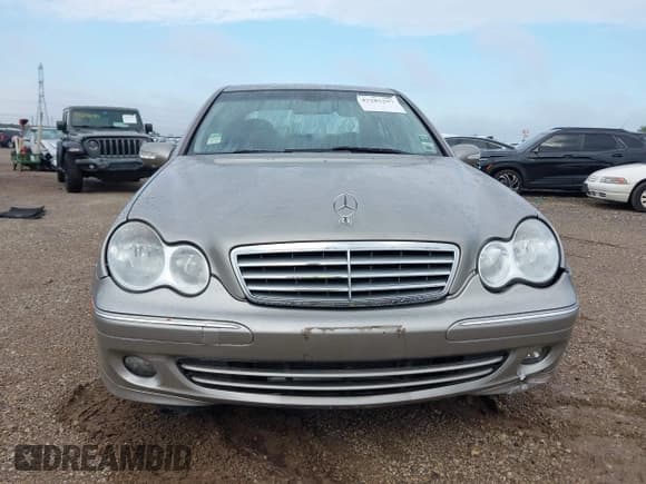 ✅ 2007 Mercedes-Benz C 280 Luxury • VIN: WDBRF92H27F921073 • Lot: 43285297. Wystawiony na IAAI z przebiegiem 77 116 mil. Bezpłatny archiwum sprzedaży aukcyjnych z USA i szczegółowy raport historii pojazdu na DreamBid. Zdjęcie 12.