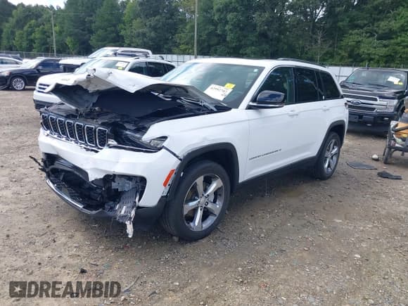 ✅ 2022 Jeep Grand Cherokee Limited • VIN: 1C4RJGBG3N8568517 • Lot: 42992707. Listed on IAAI with 21,820 mi. Free auction sales archive from the USA and detailed vehicle history report at DreamBid. Image 2.