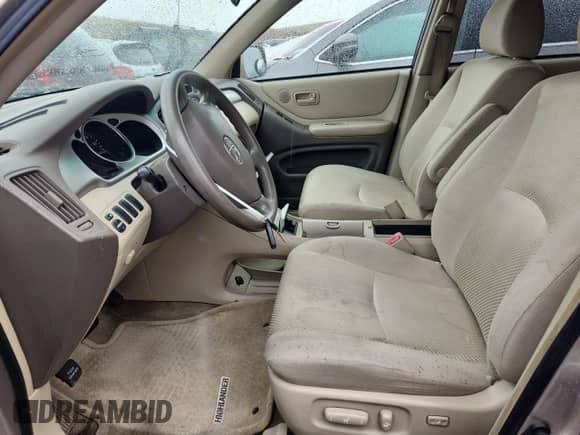 2004 Toyota Highlander с VIN JTEGD21A240075032, выставлен на аукционе Copart как лот 68744285 с пробегом 105 159 миль миль и Списание • Salvage title. История ставок и продаж доступна на DreamBid. Изображение 7.