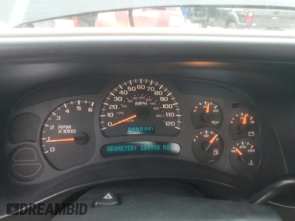 ✅ 2003 Chevrolet Silverado 1500 LS • VIN: 1GCEK14T03Z199013 • Lot: 90223635. Listed on Copart with 288,998 mi. Free auction sales archive from the USA and detailed vehicle history report at DreamBid. Image 9.