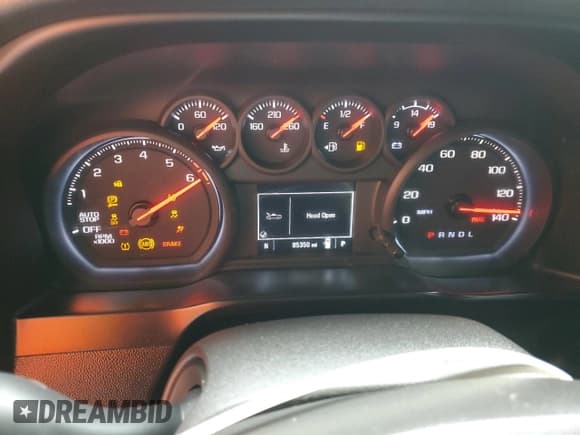 ✅ 2020 Chevrolet Silverado 1500 Custom • VIN: 3GCPWBEK5LG267055 • Lot: 82396395. Wystawiony na Copart z przebiegiem 85 350 mil. Bezpłatny archiwum sprzedaży aukcyjnych z USA i szczegółowy raport historii pojazdu na DreamBid. Zdjęcie 9.