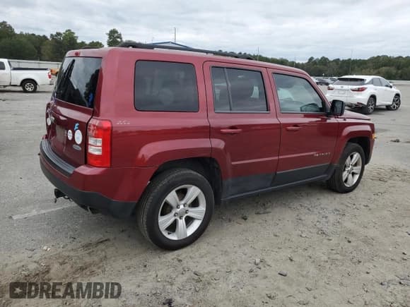 ✅ 2014 Jeep Patriot Latitude • VIN: 1C4NJPFA4ED618465 • Лот: 90468035. Опубликован ранее на Copart с пробегом 187 916 миль. Бесплатный доступ к архиву аукционных продаж из США и подробный отчёт об истории автомобиля на DreamBid. Изображение 3.