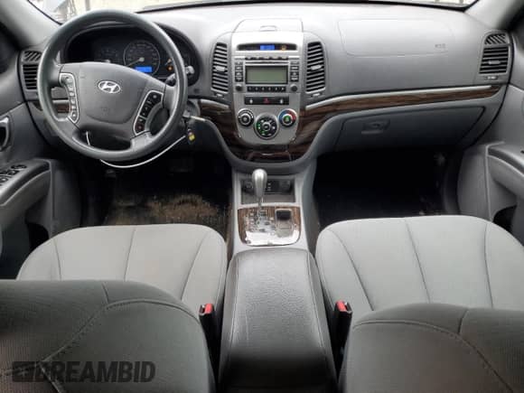 2010 Hyundai Santa Fe GL with VIN 5NMSGDAG4AH339191, listed as a Copart auction lot 65196395 with 176,730 mi miles and Clean title. Bid and sale history available at DreamBid. Image 8.