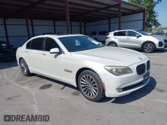 ✅ 2012 BMW 7 Series 740Li • VIN: WBAKB4C52CC575380 • Lot: 42270857. Listed on IAAI with 135,014 mi. Free auction sales archive from the USA and detailed vehicle history report at DreamBid. Image 1.