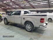 ✅ 2007 Lincoln Mark LT • VIN: 5LTPW18507FJ12241 • Лот: 95513895. Опубликован ранее на Copart с пробегом 238 358 миль. Бесплатный доступ к архиву аукционных продаж из США и подробный отчёт об истории автомобиля на DreamBid. Изображение 2.