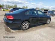 ✅ 2012 Volkswagen Passat S • VIN: 1VWAH7A33CC010987 • Lot: 71987965. Wystawiony na Copart z przebiegiem 153 079 mil. Bezpłatny archiwum sprzedaży aukcyjnych z USA i szczegółowy raport historii pojazdu na DreamBid. Zdjęcie 3.
