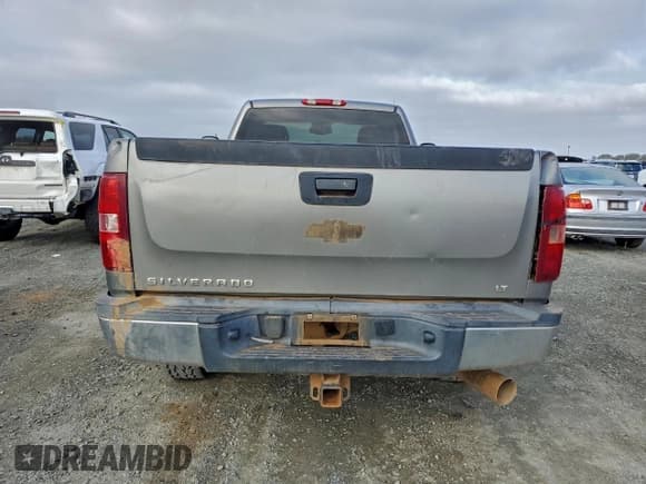 ✅ 2007 Chevrolet Silverado 2500HD 1LT • VIN: 1GCHK24617E564552 • Lot: 94405315. Wystawiony na Copart z przebiegiem 84 082 mil. Bezpłatny archiwum sprzedaży aukcyjnych z USA i szczegółowy raport historii pojazdu na DreamBid. Zdjęcie 6.