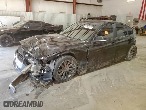 ✅ 2014 BMW 3 Series 328d xDrive • VIN: WBA3D5C52EKX98709 • Lot: 68552225. Wystawiony na Copart z przebiegiem Nie podano. Bezpłatny archiwum sprzedaży aukcyjnych z USA i szczegółowy raport historii pojazdu na DreamBid. Zdjęcie 1.