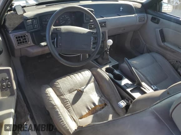 ✅ 1992 Ford Mustang LX • VIN: 1FACP41E9NF115202 • Lot: 87953945. Listed on Copart with 5,543 mi. Free auction sales archive from the USA and detailed vehicle history report at DreamBid. Image 8.