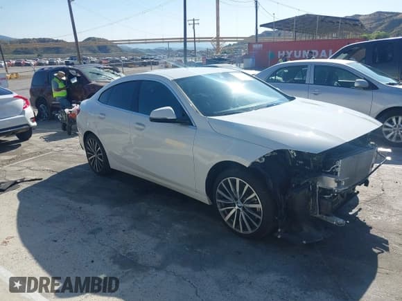 ✅ 2021 BMW 2 Series 228i • VIN: WBA53AK07M7J56451 • Lot: 42292353. Wystawiony na IAAI z przebiegiem 26 584 mil. Bezpłatny archiwum sprzedaży aukcyjnych z USA i szczegółowy raport historii pojazdu na DreamBid. Zdjęcie 1.