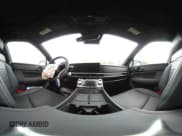 ✅ 2025 Hyundai Santa Fe Calligraphy • VIN: 5NMP5DG18SH045812 • Lot: 42595319. Listed on IAAI with 1,830 mi. Free auction sales archive from the USA and detailed vehicle history report at DreamBid. Image 18.