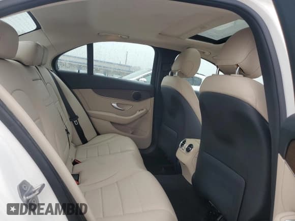 ✅ 2019 Mercedes-Benz C 300 • VIN: 55SWF8EBXKU321449 • Lot: 86281615. Listed on Copart with 52,695 mi. Free auction sales archive from the USA and detailed vehicle history report at DreamBid. Image 10.