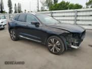 ✅ 2022 Volvo XC60 Inscription • VIN: YV4L12DL4N1901722 • Lot: 69388425. Wystawiony na Copart z przebiegiem 82 349 mil. Bezpłatny archiwum sprzedaży aukcyjnych z USA i szczegółowy raport historii pojazdu na DreamBid. Zdjęcie 4.
