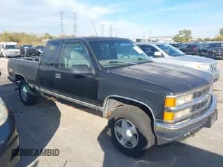 1998 Chevrolet Silverado 1500 with VIN 2GCEK19R8W1214500, listed as a IAAI auction lot 43549601 with 110,505 mi miles and . Bid and sale history available at DreamBid. Image 1.
