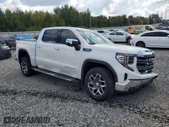 ✅ 2024 GMC Sierra 1500 SLT • VIN: 3GTUUDE81RG181582 • Lot: 72023375. Wystawiony na Copart z przebiegiem Nie podano. Bezpłatny archiwum sprzedaży aukcyjnych z USA i szczegółowy raport historii pojazdu na DreamBid. Zdjęcie 4.