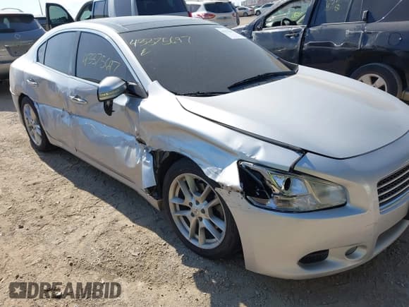 ✅ 2011 Nissan Maxima SV • VIN: 1N4AA5AP3BC846477 • Lot: 43375697. Listed on IAAI with 99,392 mi. Free auction sales archive from the USA and detailed vehicle history report at DreamBid. Image 6.