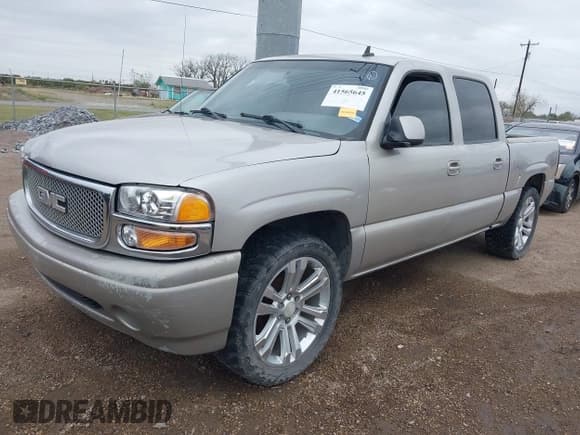 ✅ 2006 GMC Sierra Denali • VIN: 2GTEK63N061343463 • Lot: 41565645. Wystawiony na IAAI z przebiegiem Nie podano. Bezpłatny archiwum sprzedaży aukcyjnych z USA i szczegółowy raport historii pojazdu na DreamBid. Zdjęcie 2.