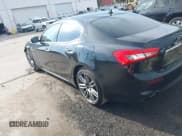 ✅ 2018 Maserati Ghibli • VIN: ZAM57XSA7J1271113 • Lot: 42550278. Listed on IAAI with 124,271 mi. Free auction sales archive from the USA and detailed vehicle history report at DreamBid. Image 3.