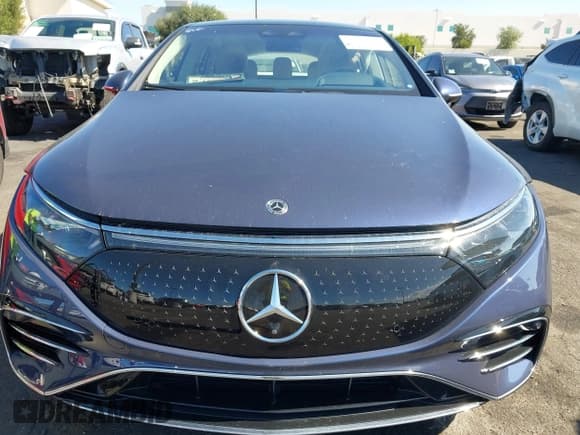 ✅ 2022 Mercedes-Benz EQS 580 • VIN: W1KCG4EB3NA010152 • Lot: 43504977. Listed on IAAI with 34,798 mi. Free auction sales archive from the USA and detailed vehicle history report at DreamBid. Image 13.