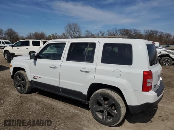 ✅ 2017 Jeep Patriot 75th Anniversary • VIN: 1C4NJRBB7HD133669 • Лот: 50714725. Опубликован ранее на Copart с пробегом 101 623 миль. Бесплатный доступ к архиву аукционных продаж из США и подробный отчёт об истории автомобиля на DreamBid. Изображение 2.